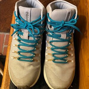 WATERPROOF Columbia Gray Trail lightweight boots with Teal Laces